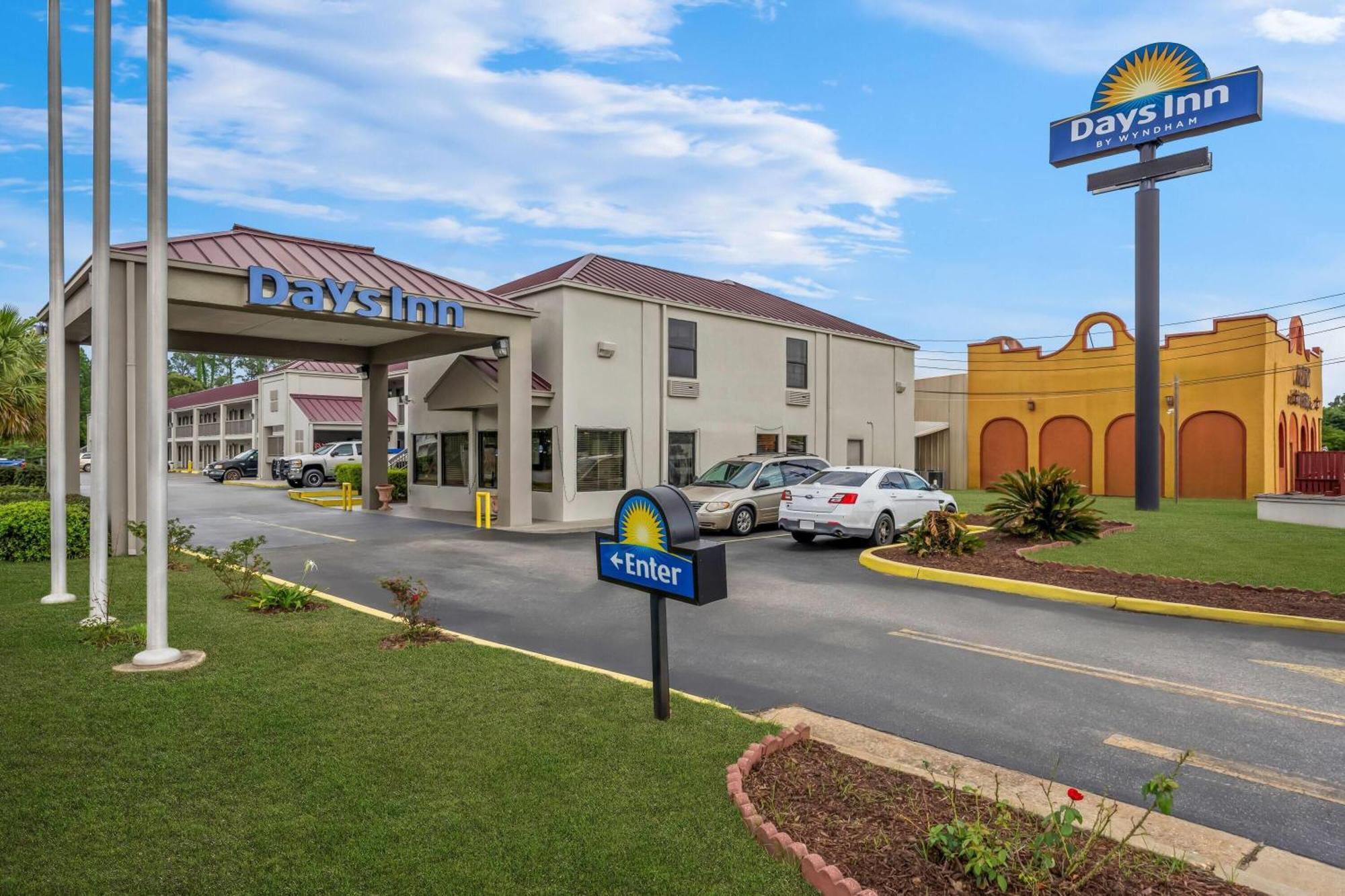 Days Inn By Wyndham Bainbridge Exterior foto